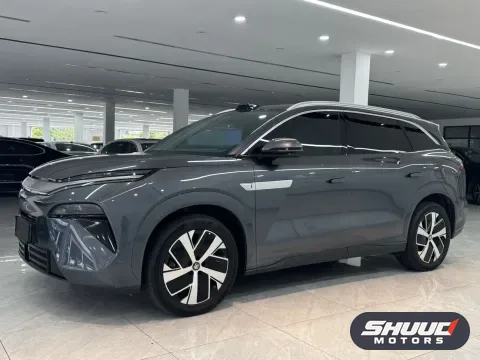 BYD Tang L DM-i
