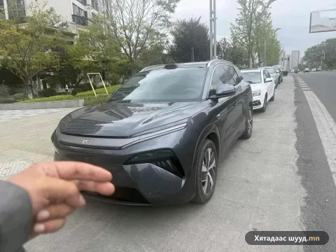 BYD Tang L EV