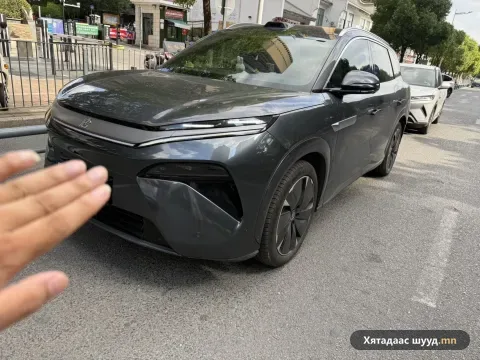 BYD Tang L EV