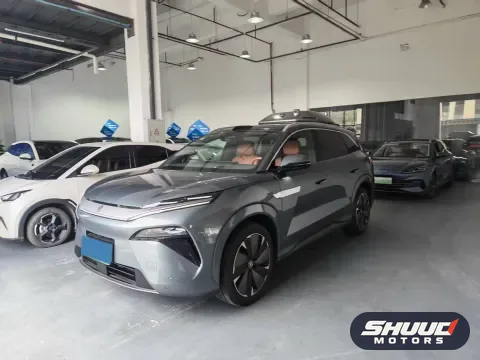 BYD Tang L DM-i