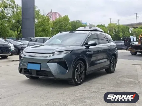 BYD Tang L DM-i