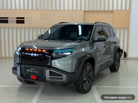 BYD Titanium 3 EV