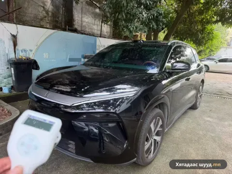 BYD Tang L EV
