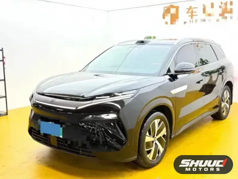 BYD Tang L DM-i